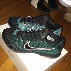 kobe x drill sergeant size 10 only tried on